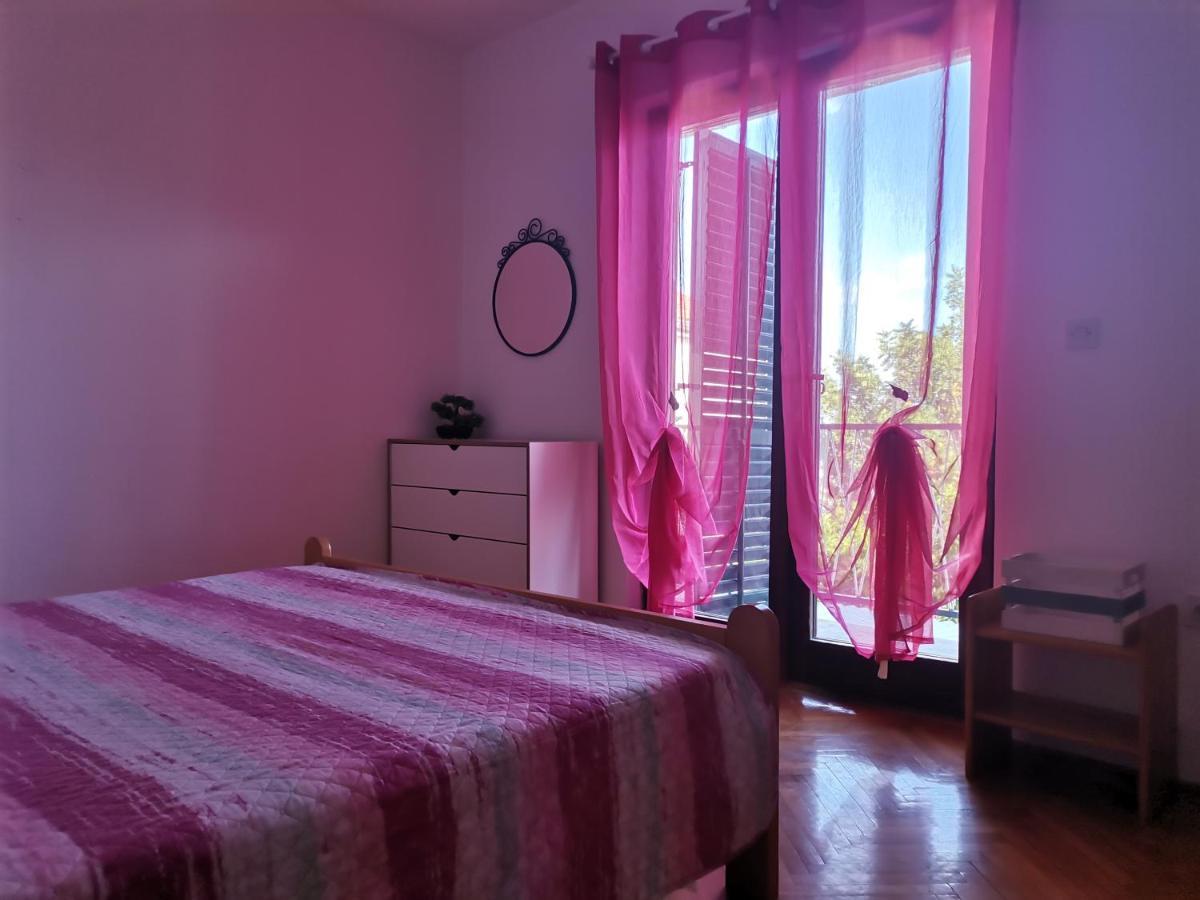 Apartments And Rooms Batos Zavala Εξωτερικό φωτογραφία