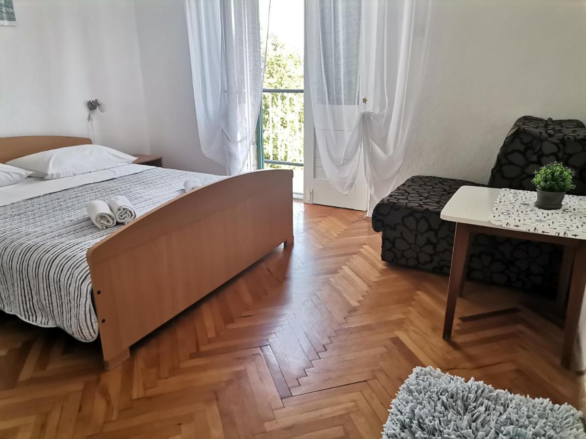 Apartments And Rooms Batos Zavala Εξωτερικό φωτογραφία