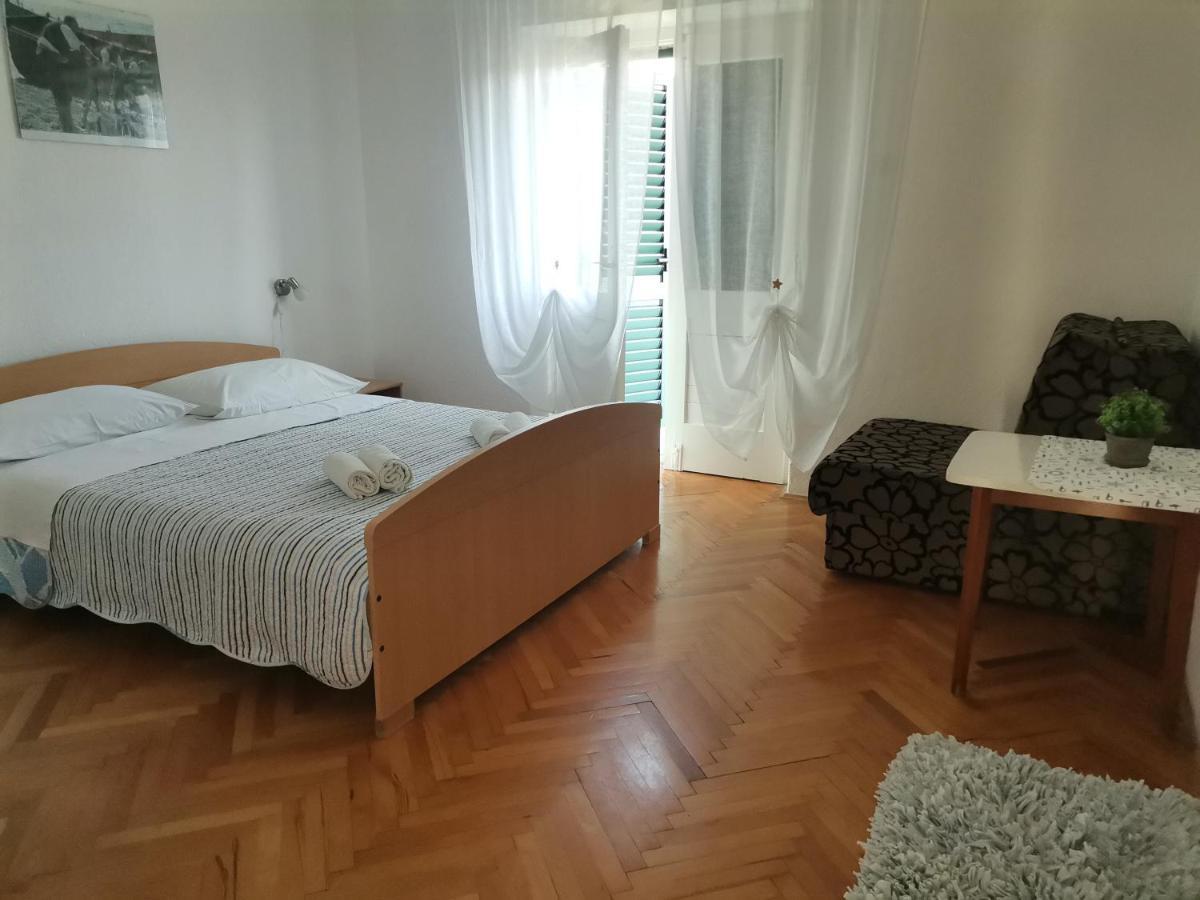 Apartments And Rooms Batos Zavala Εξωτερικό φωτογραφία