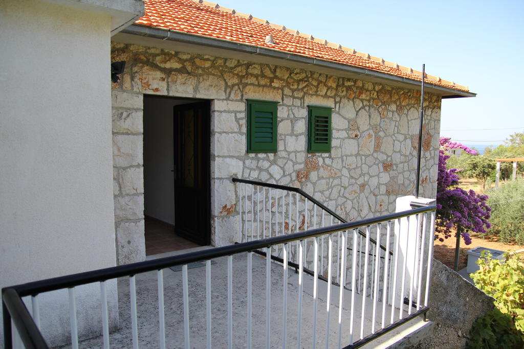 Apartments And Rooms Batos Zavala Εξωτερικό φωτογραφία