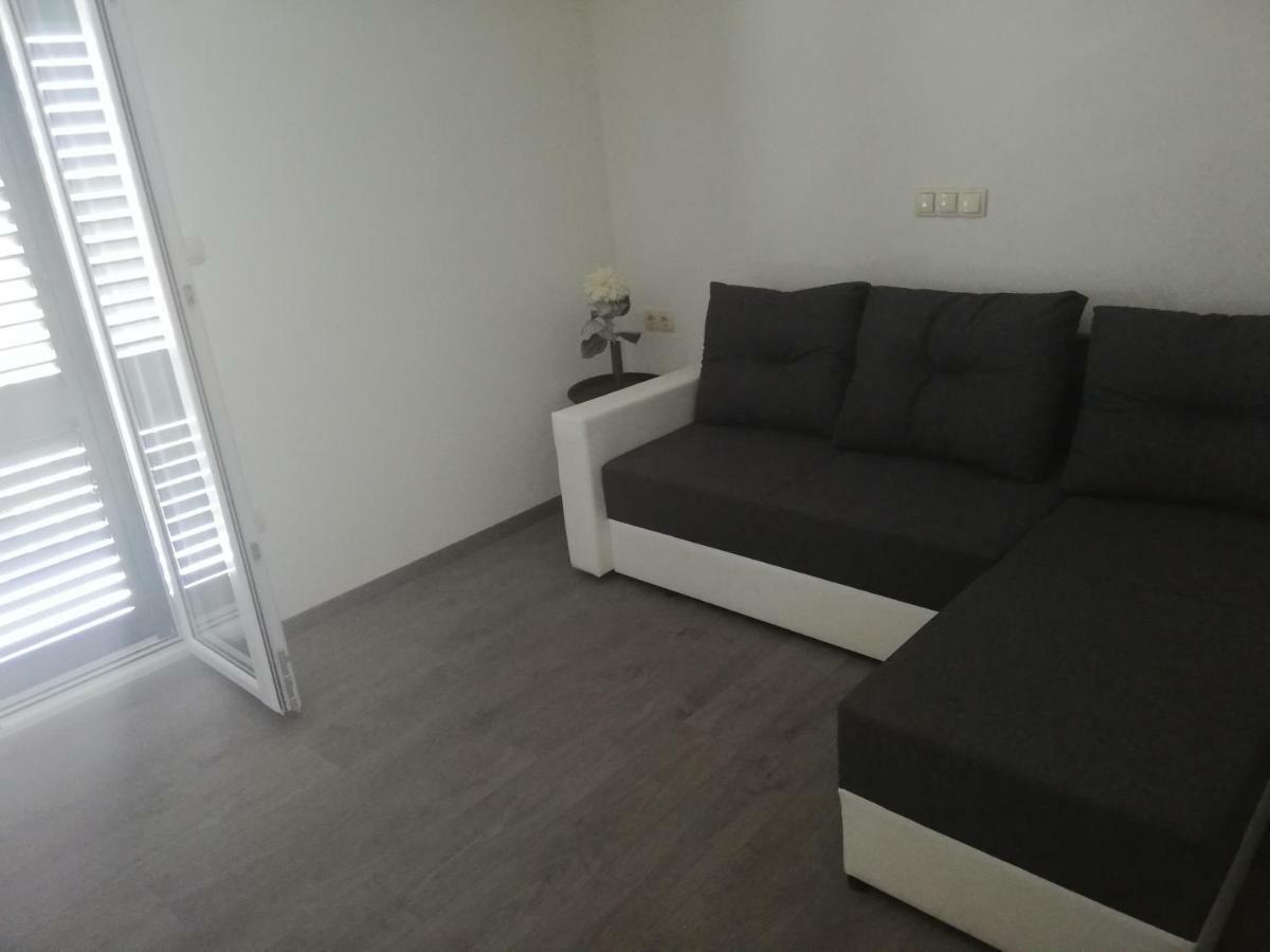 Apartments And Rooms Batos Zavala Εξωτερικό φωτογραφία